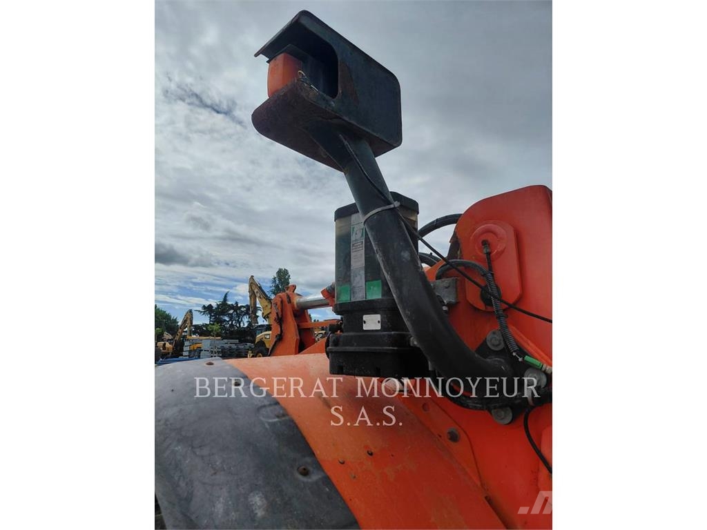 Hitachi ZW140 Wielladers