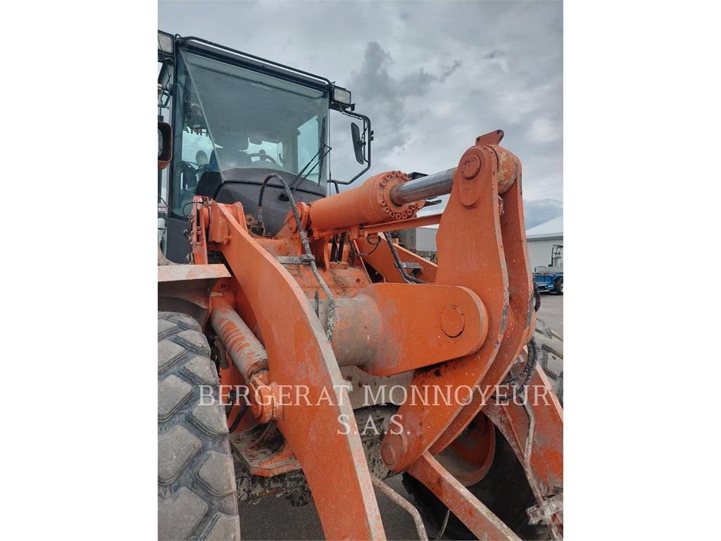 Hitachi ZW140 Wielladers