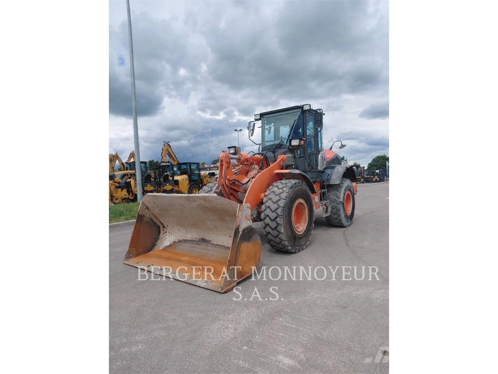 Hitachi ZW140 Wielladers