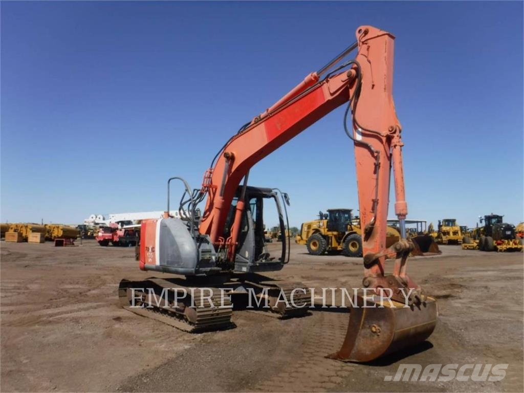 Hitachi ZX135US-3 Gravemaskiner på larvebånd