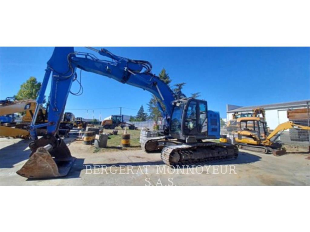 Hitachi ZX225 Lánctalpas kotrók