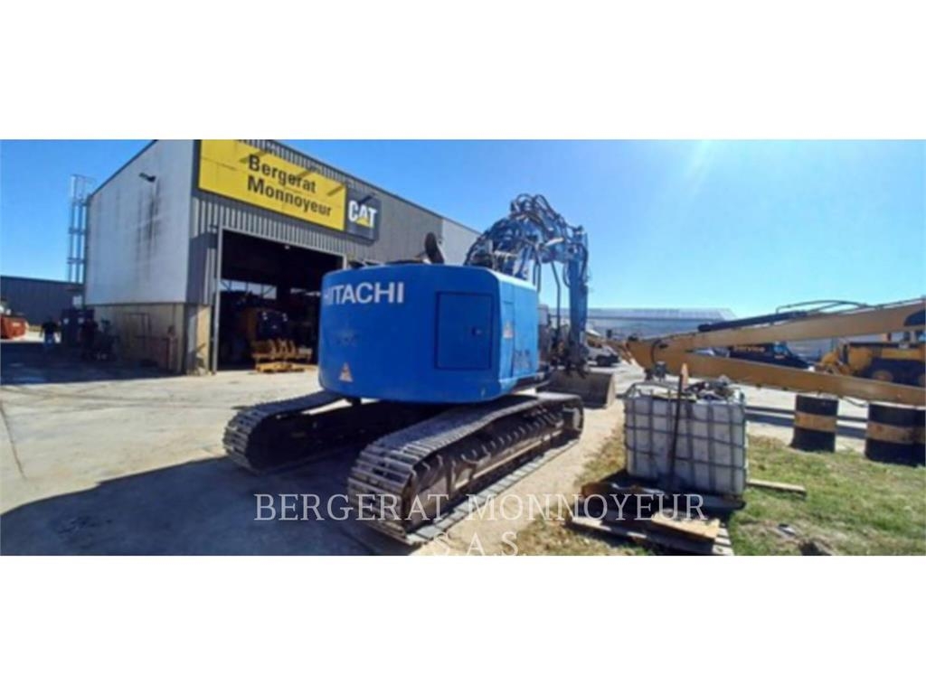 Hitachi ZX225 Lánctalpas kotrók