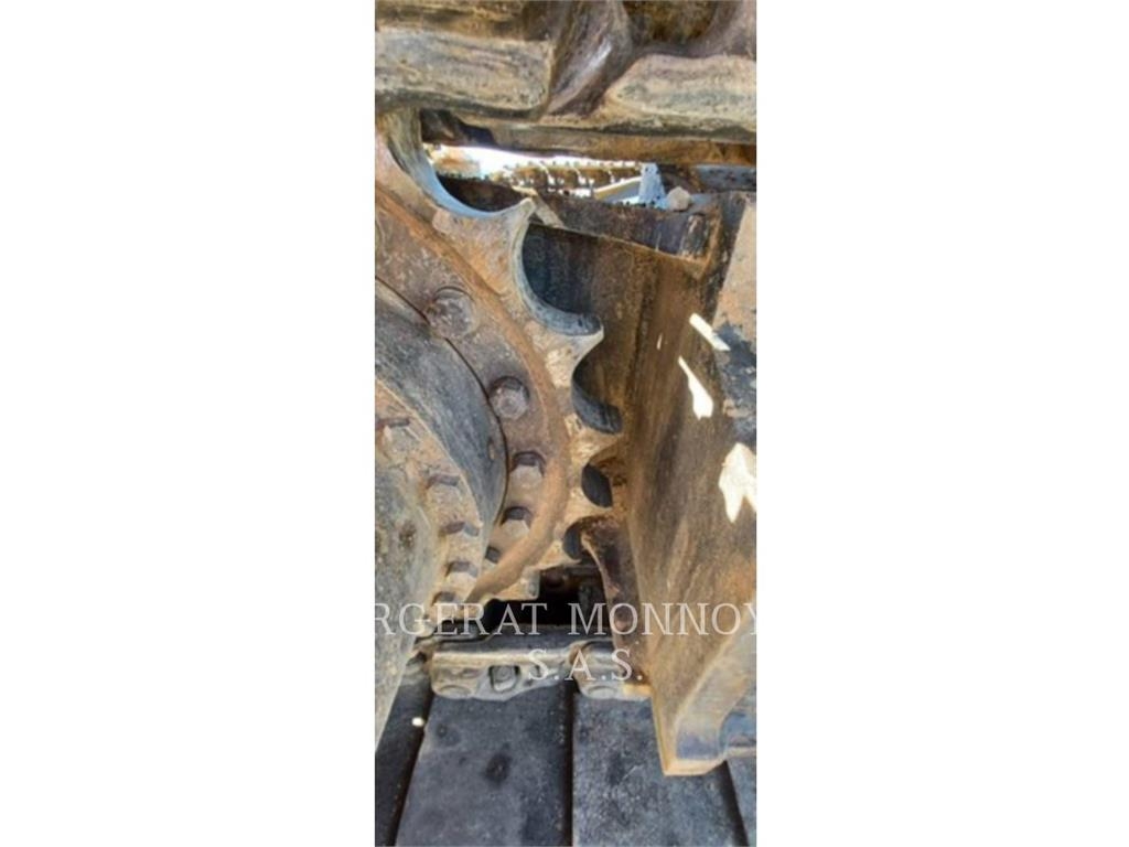 Hitachi ZX225 Lánctalpas kotrók