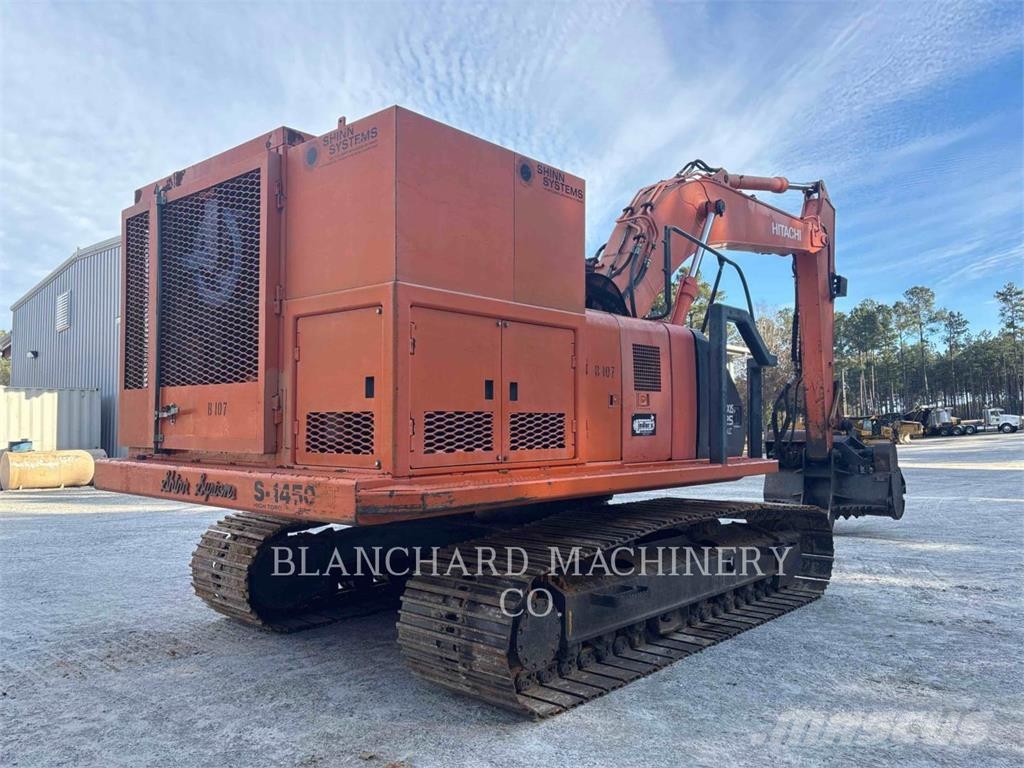 Hitachi ZX225USLC / SHINN Kāpurķēžu ekskavatori