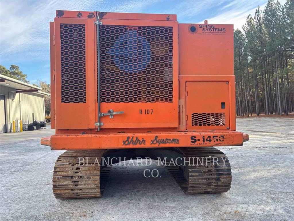 Hitachi ZX225USLC / SHINN Kāpurķēžu ekskavatori