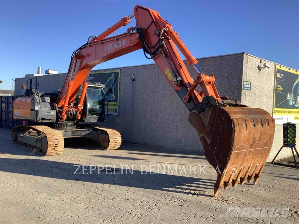 Hitachi ZX300LC6 Escavatori cingolati