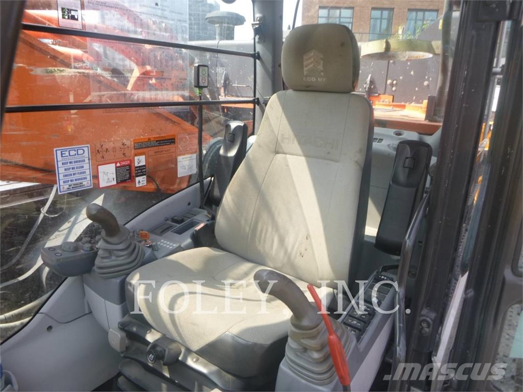 Hitachi ZX470 LC-6 حفارات زحافة