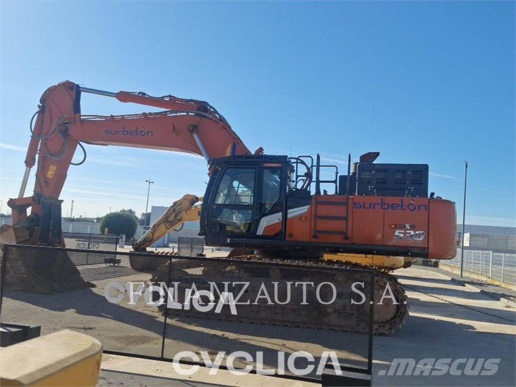 Hitachi ZX530 Kāpurķēžu ekskavatori