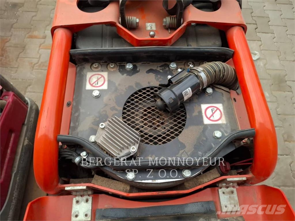 Husqvarna LH804 Ühe trumliga rullid