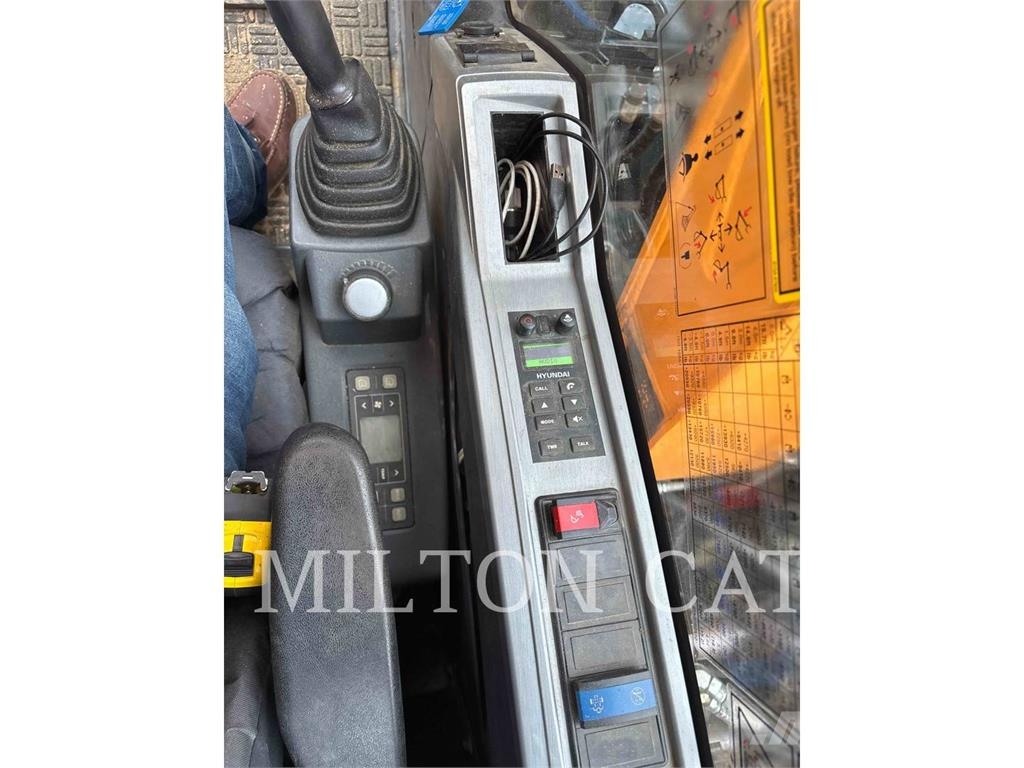 Hyundai CONSTRUCTION EQUIPMENT HX130LCR Bageri guseničari