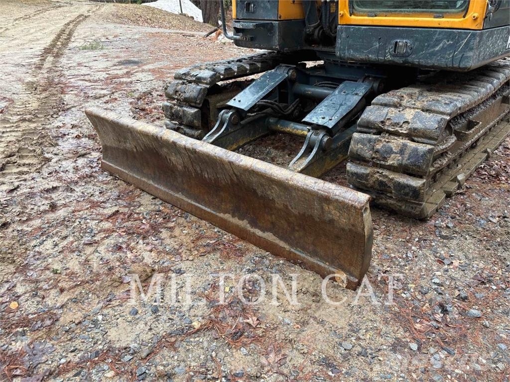 Hyundai CONSTRUCTION EQUIPMENT HX130LCR Bageri guseničari