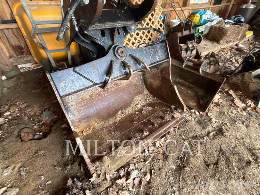 Hyundai CONSTRUCTION EQUIPMENT HX130LCR Bageri guseničari