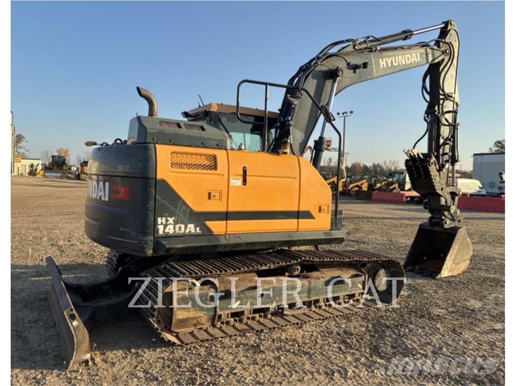 Hyundai HX140AL Kāpurķēžu ekskavatori
