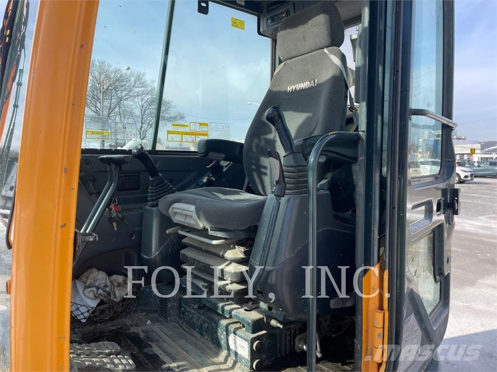 Hyundai R60CR-9 Гусеничні екскаватори