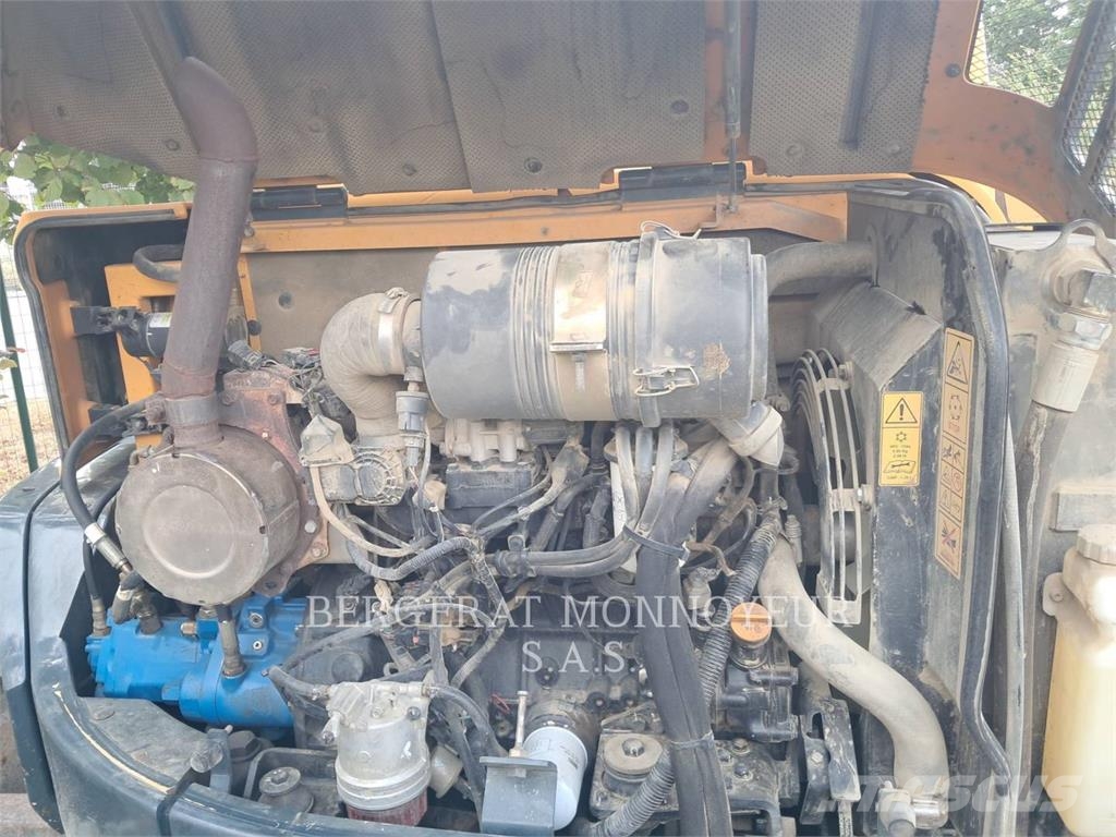 Hyundai R80CR.9 حفارات صغيرة أقل من 7 طن (حفارات صغيرة)