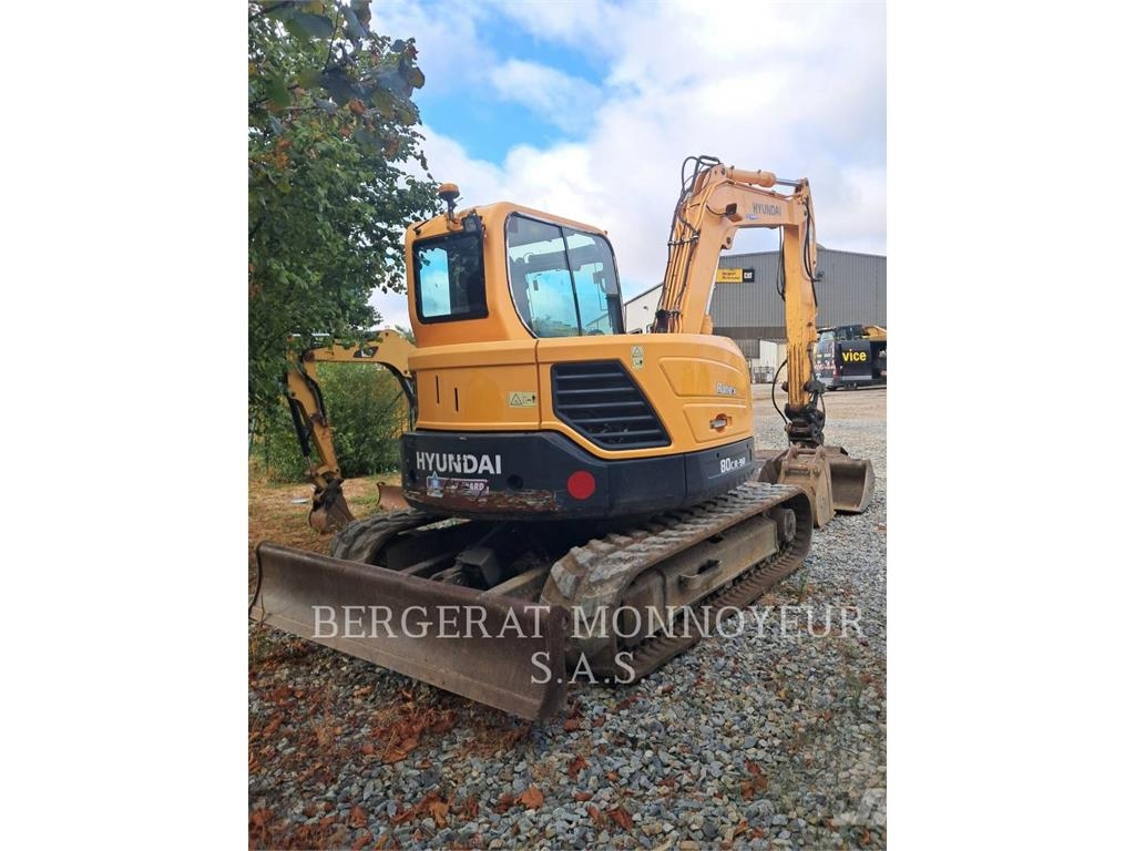 Hyundai R80CR.9 حفارات صغيرة أقل من 7 طن (حفارات صغيرة)