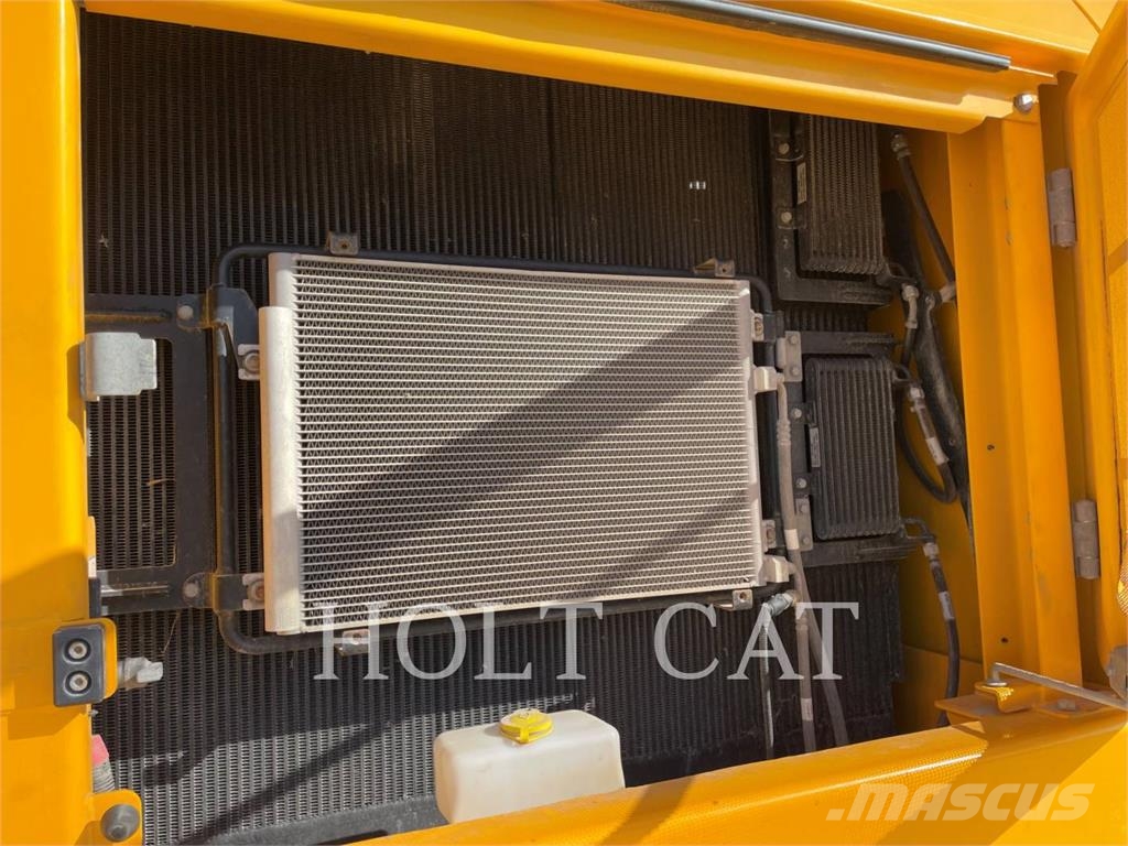 JCB 370X LC Crawler excavators