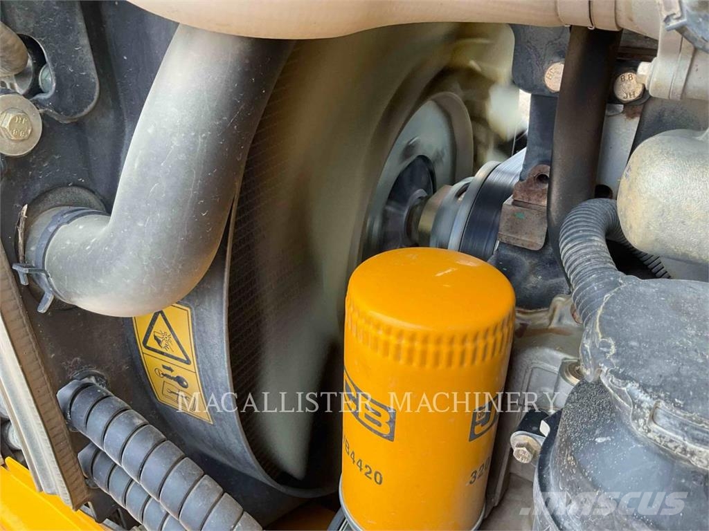JCB 3CX Terne