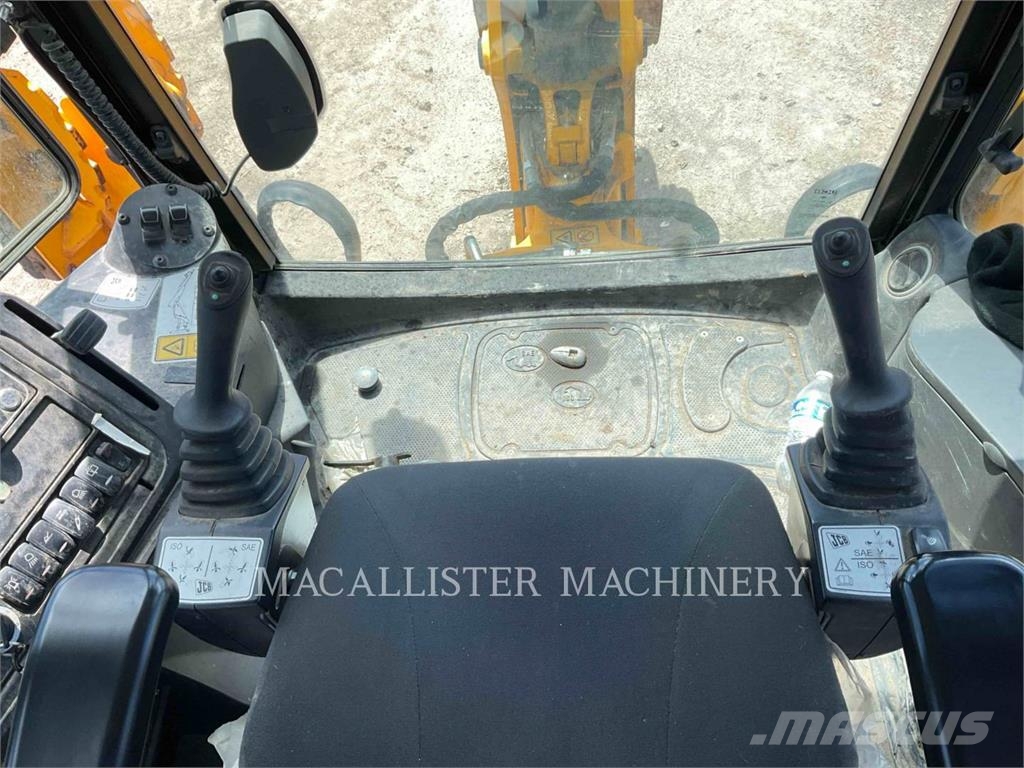 JCB 3CX Terne