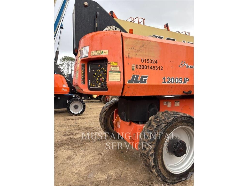 JLG 1200SJP Bomliftar
