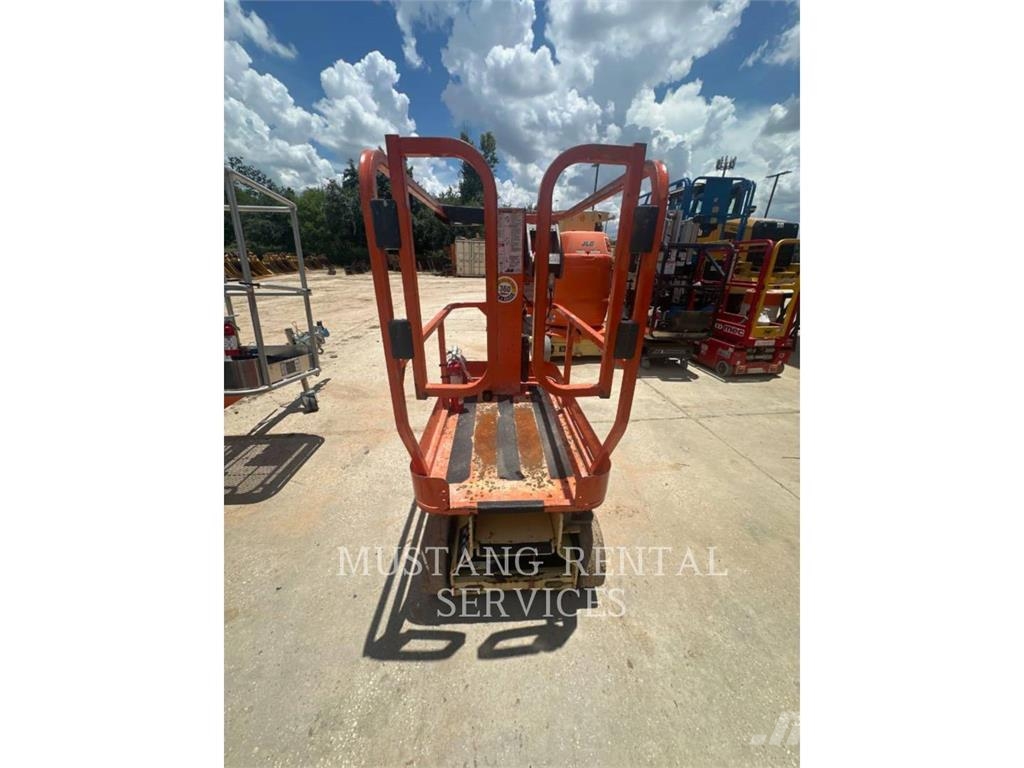 JLG 1230ES 剪叉式升降机