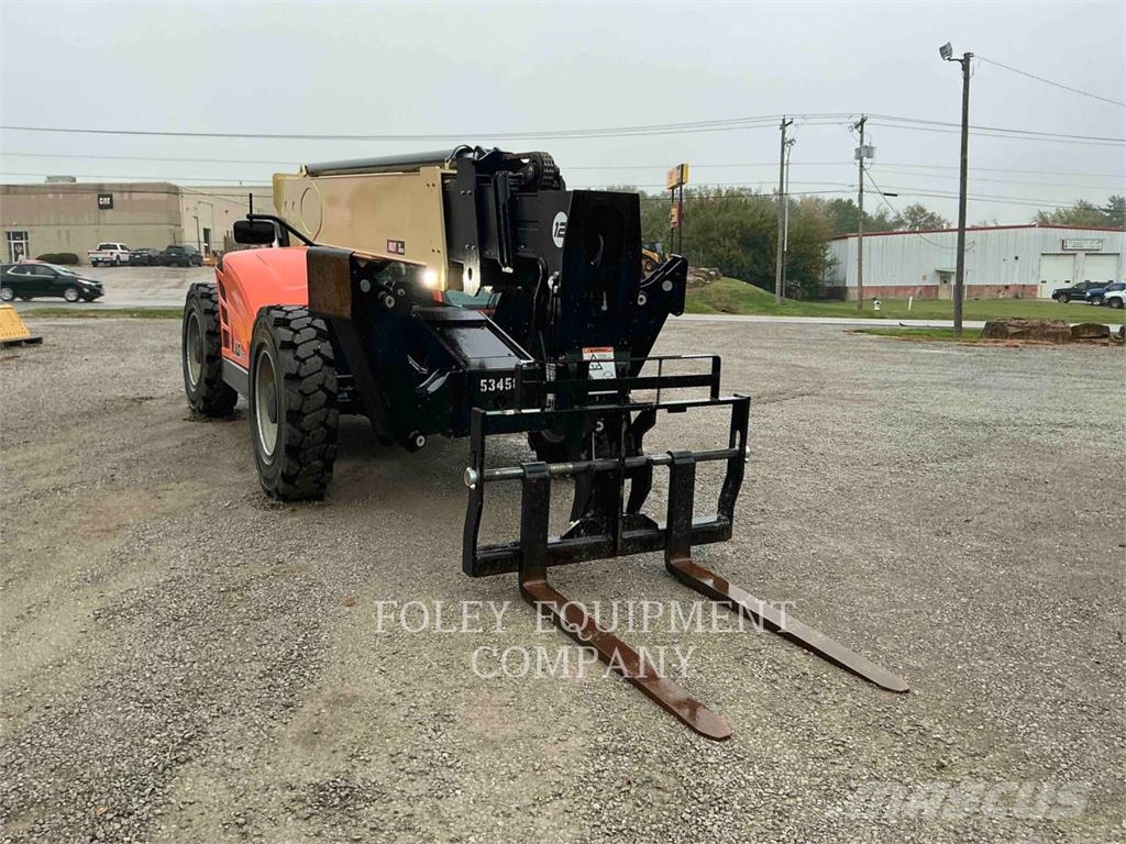 JLG 1255 Телескопические погрузчики