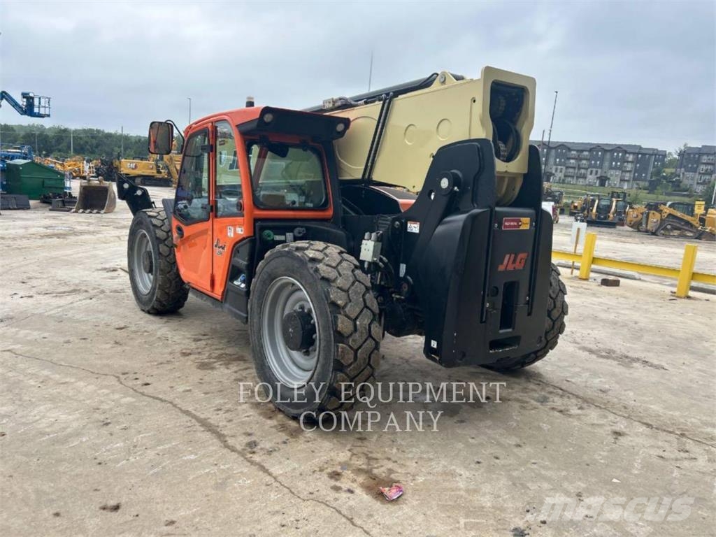 JLG 1255C Teleskopiskie manipulatori