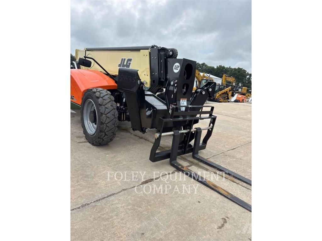 JLG 1255C Teleskopski viličarji