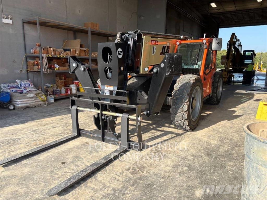 JLG 1255C Teleskooplaadurid