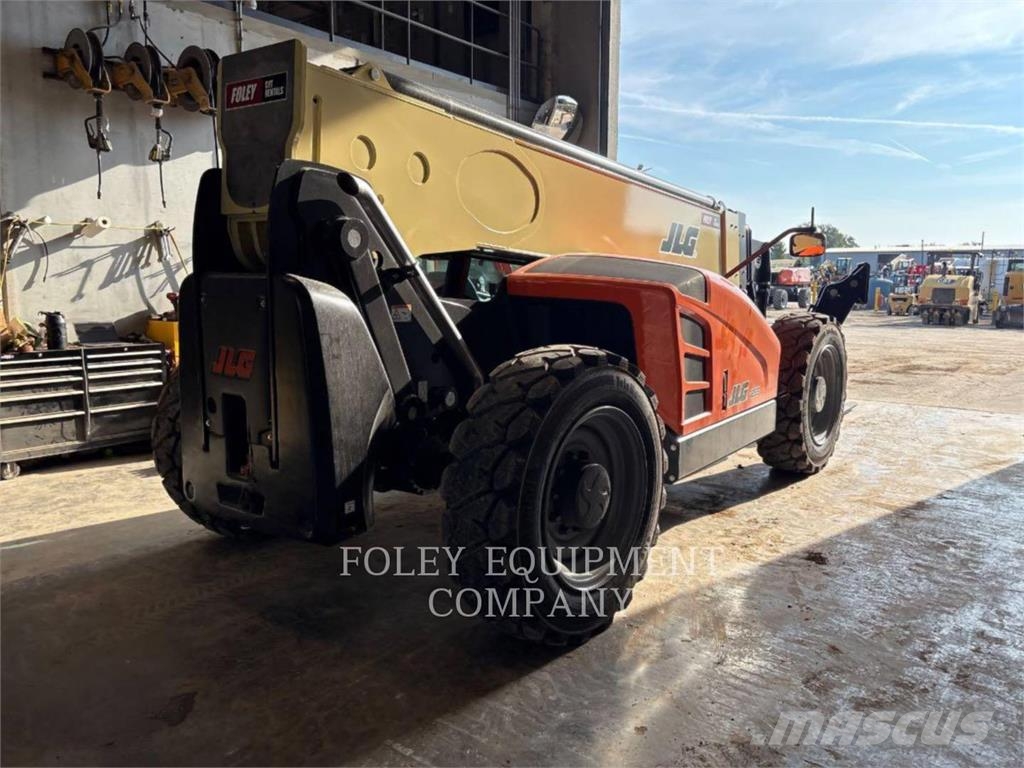 JLG 1255C Teleskooplaadurid