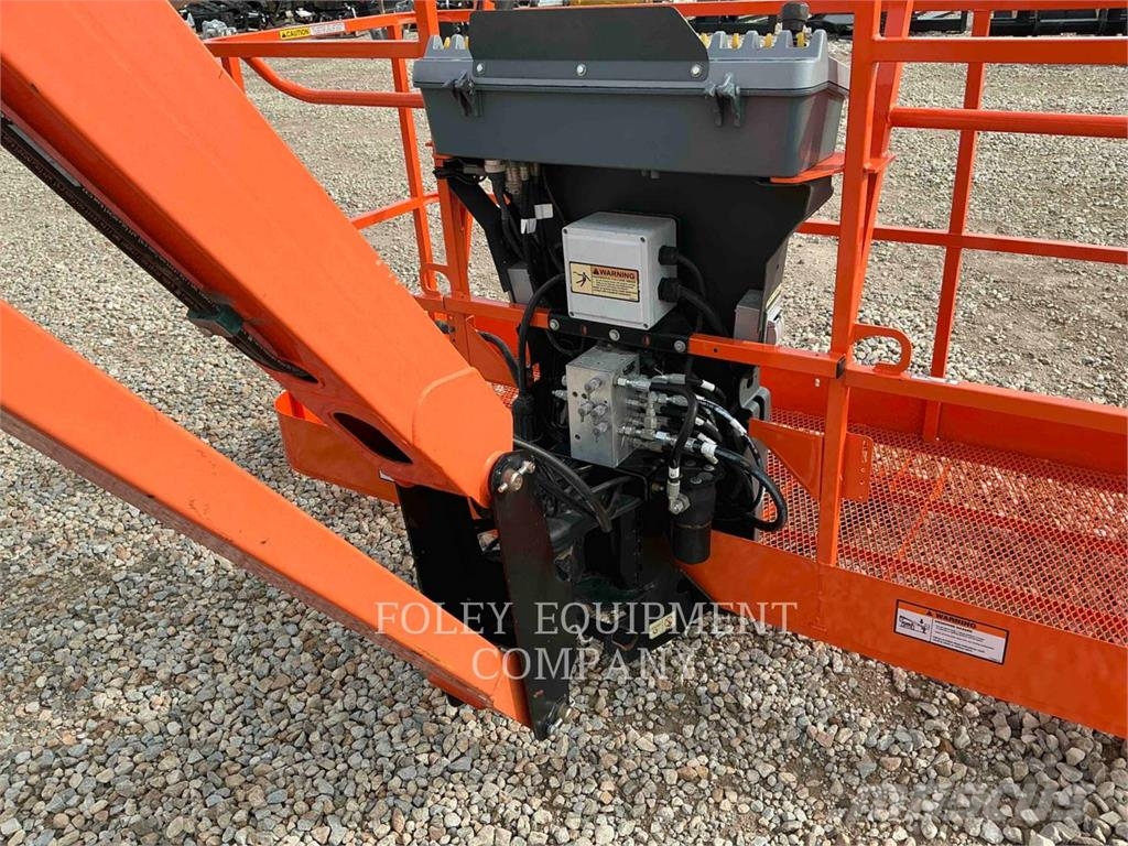 JLG 1350SJP 관절형 전동이동 리프트