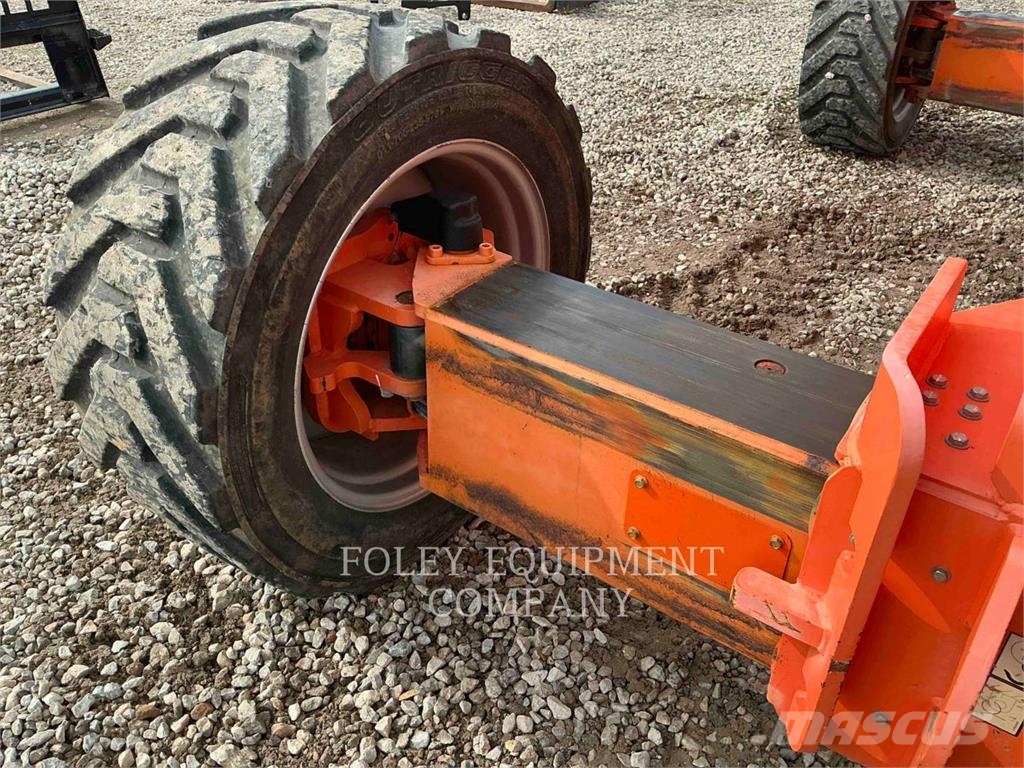 JLG 1350SJP 관절형 전동이동 리프트
