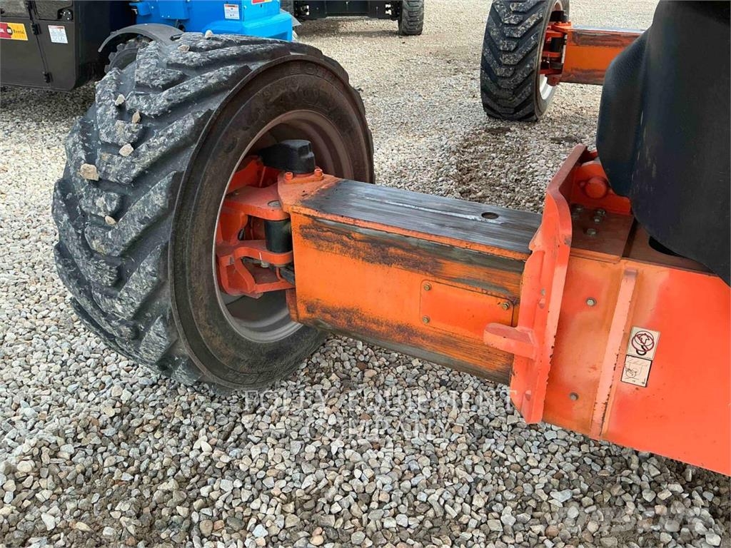 JLG 1350SJP 관절형 전동이동 리프트