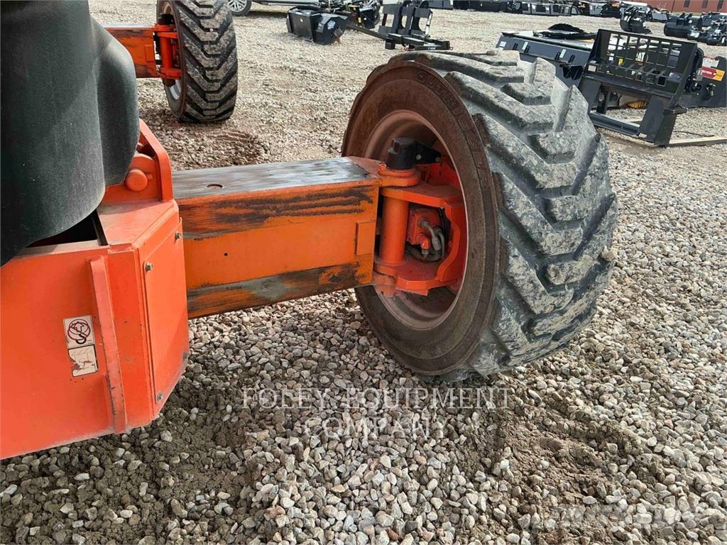 JLG 1350SJP 관절형 전동이동 리프트