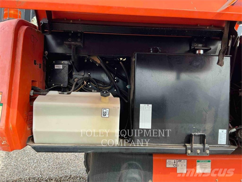 JLG 1350SJP 관절형 전동이동 리프트