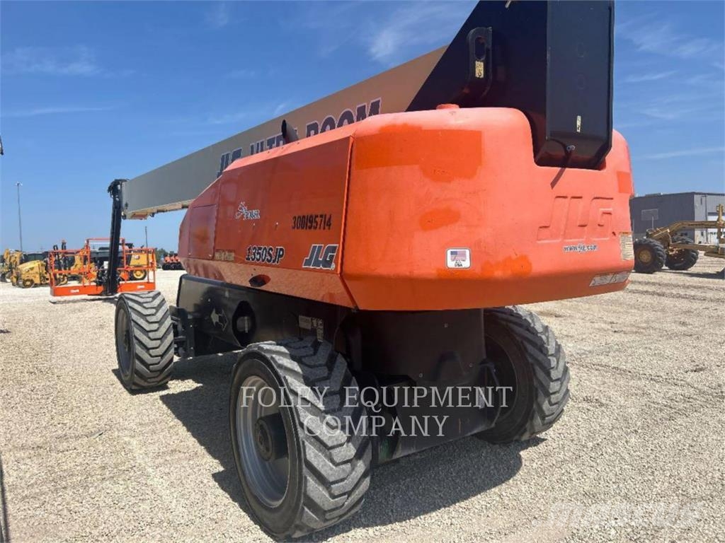 JLG 1350SJPR 曲臂高空作業車