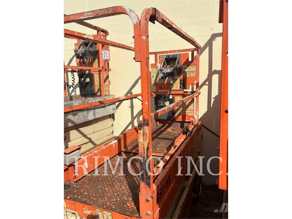 JLG 1930ES 剪叉式升降机