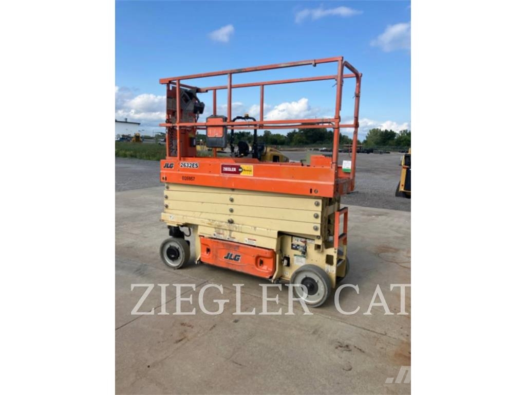 JLG 2632ES 가위형 리프트