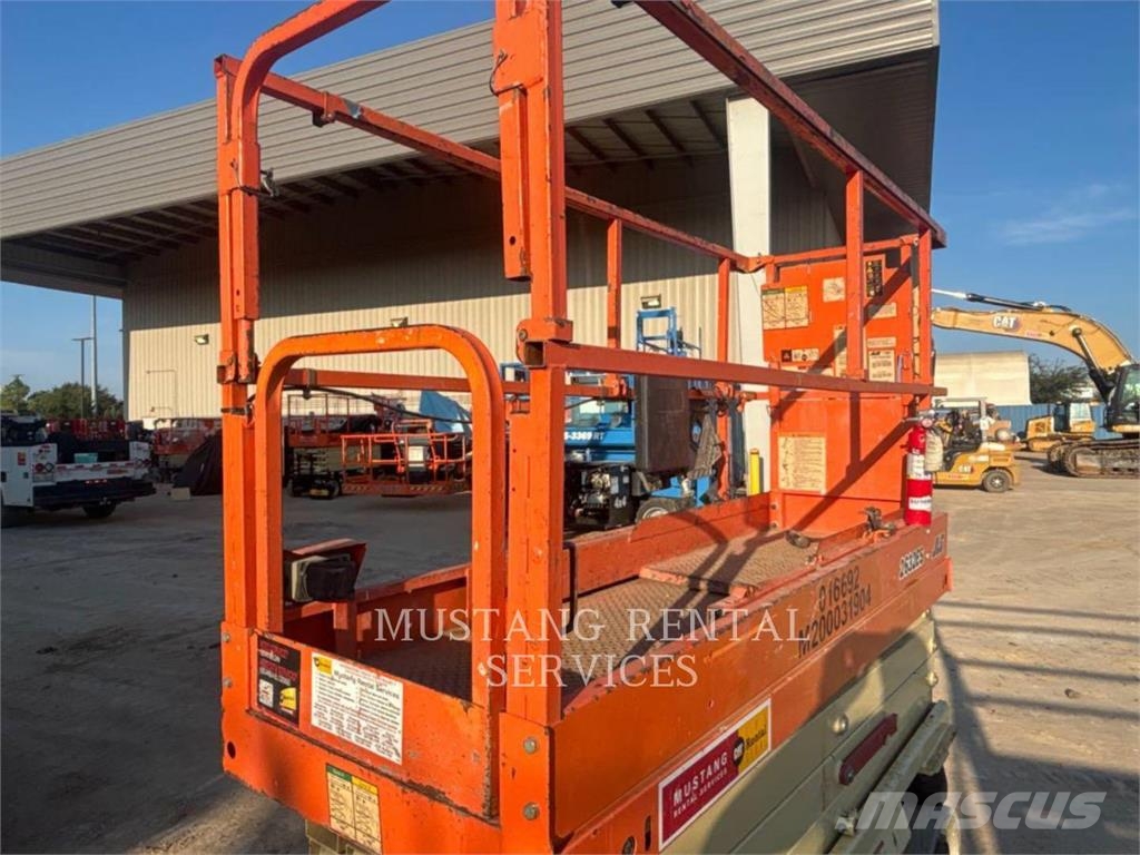 JLG 2632ES 剪叉式升降机