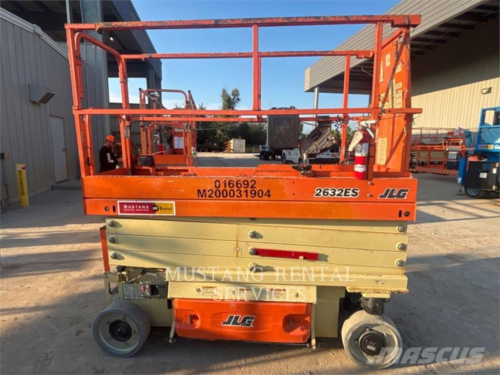 JLG 2632ES 剪叉式升降机