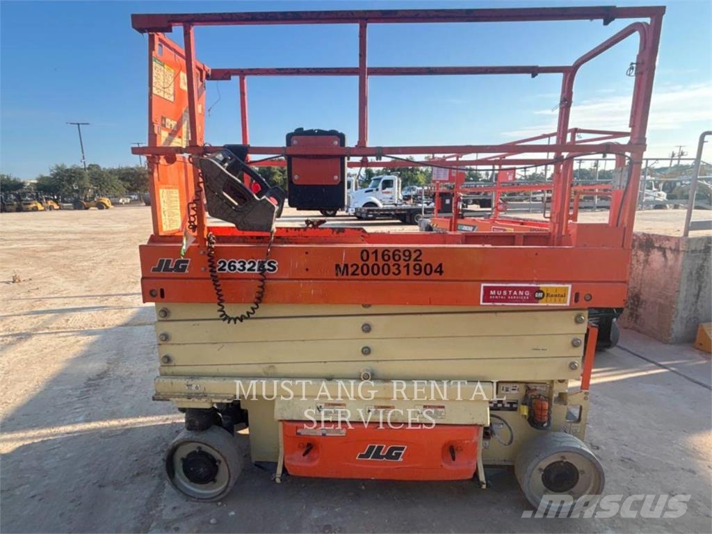 JLG 2632ES 剪叉式升降机