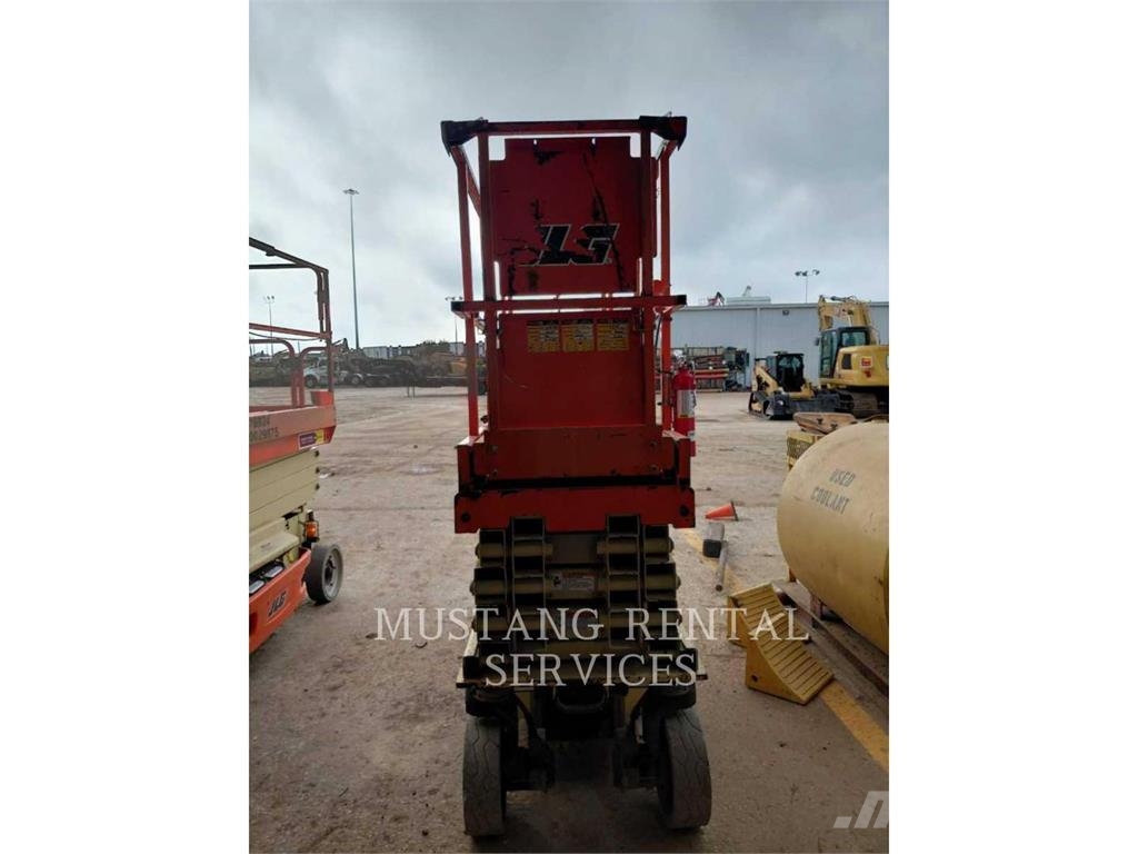 JLG 2632ES 剪叉式升降机