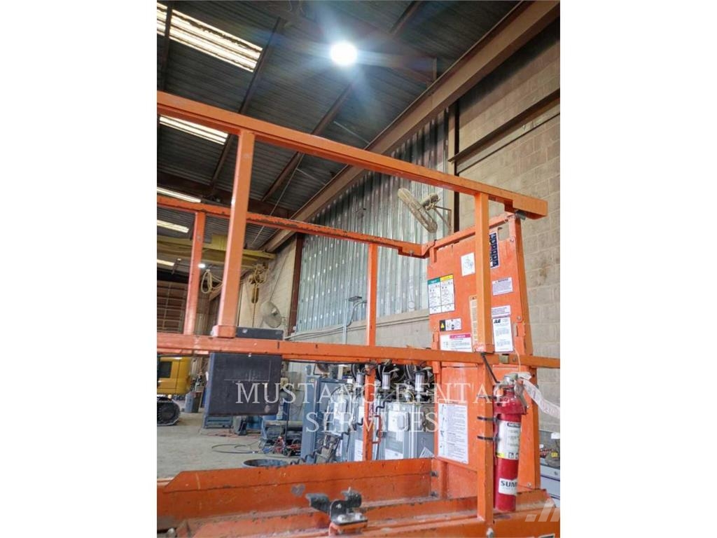 JLG 2632ES 剪叉式升降机