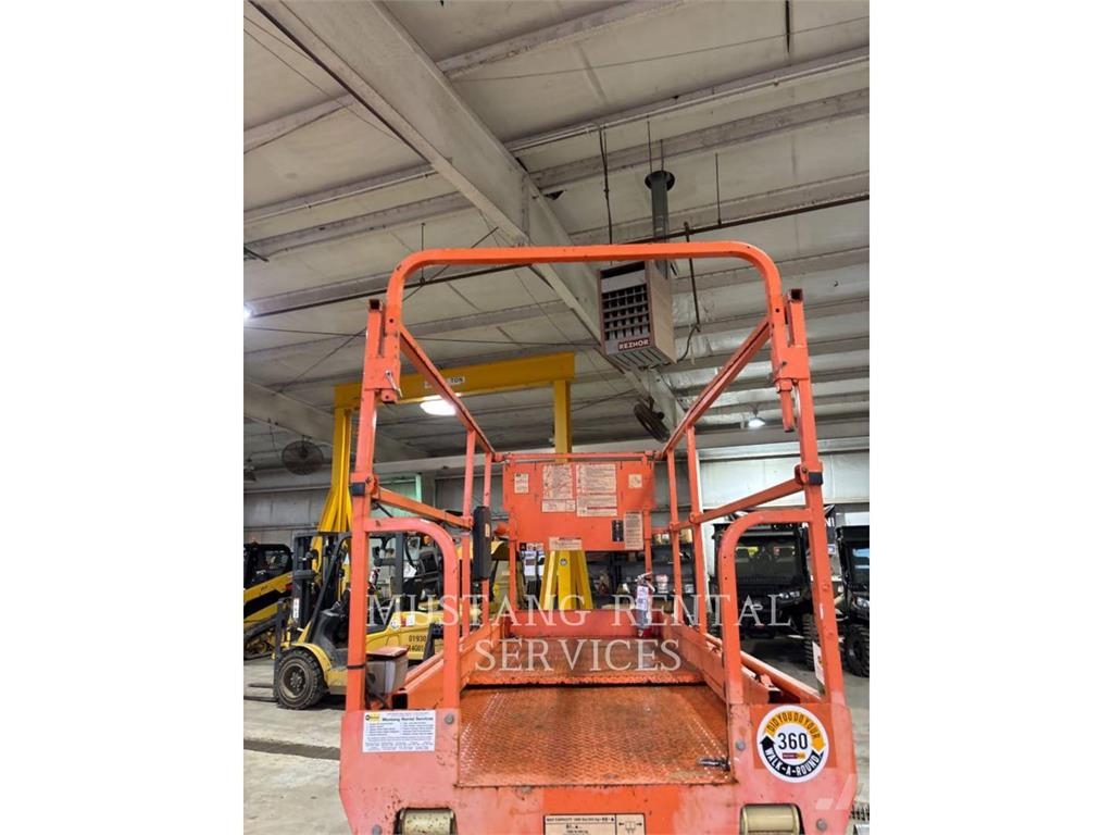 JLG 2646ES 剪叉式升降机