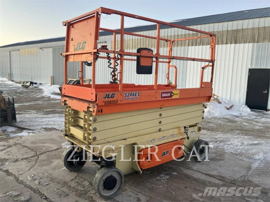 JLG 3246ES Schaarhoogwerkers