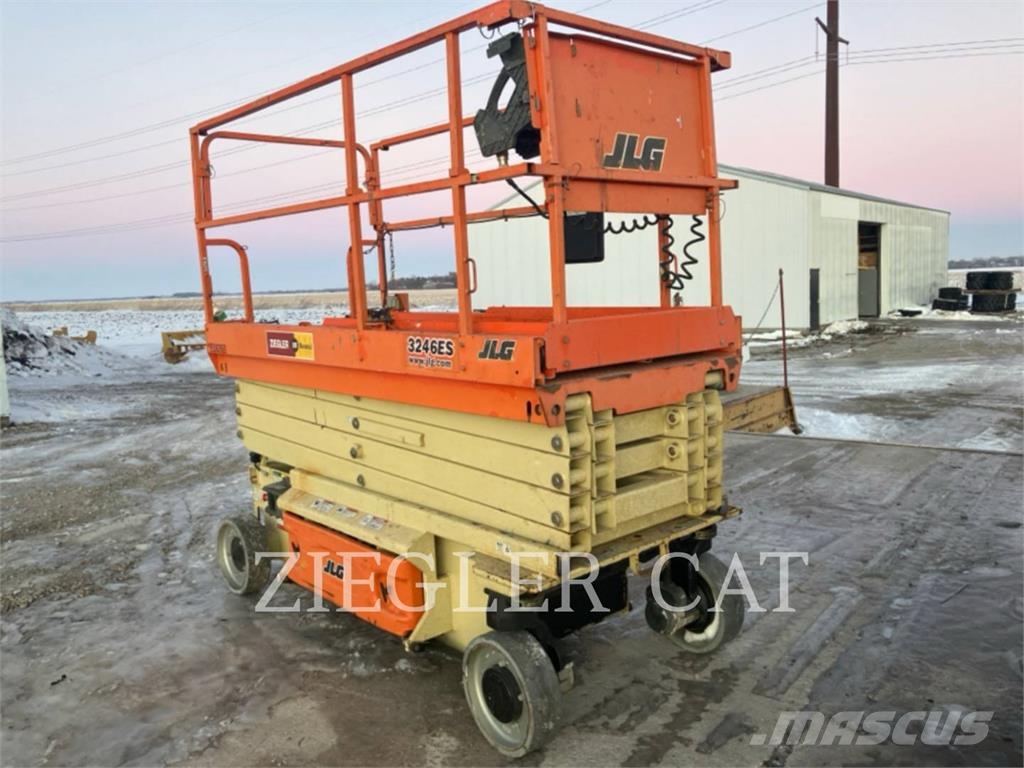 JLG 3246ES Schaarhoogwerkers
