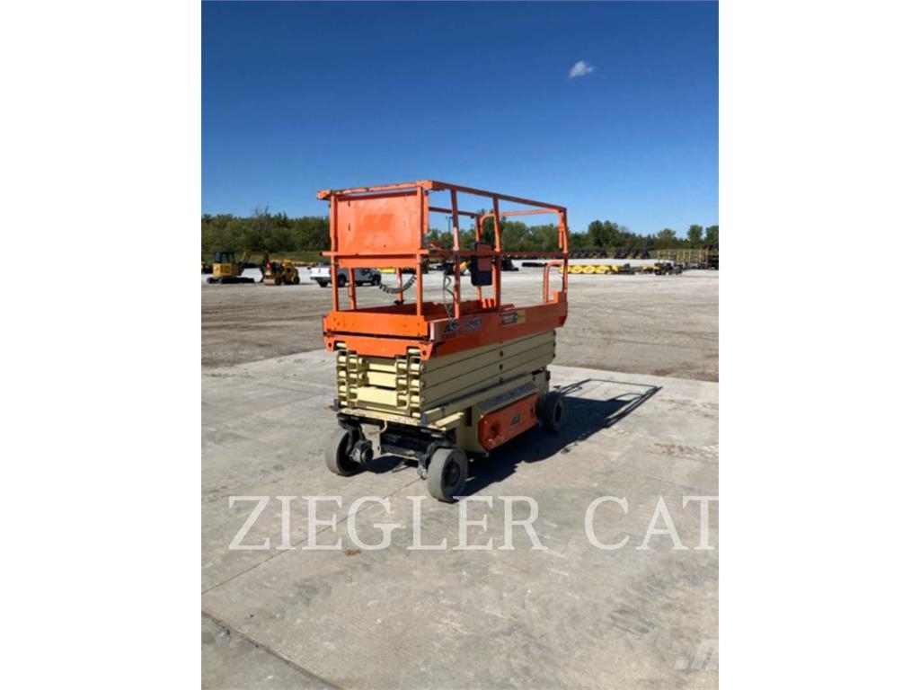 JLG 3246ES Schaarhoogwerkers