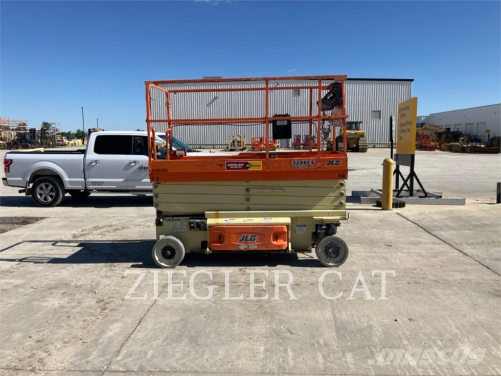 JLG 3246ES Schaarhoogwerkers