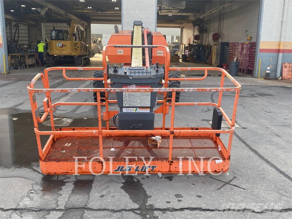 JLG 600S Zglobne podizne platforme