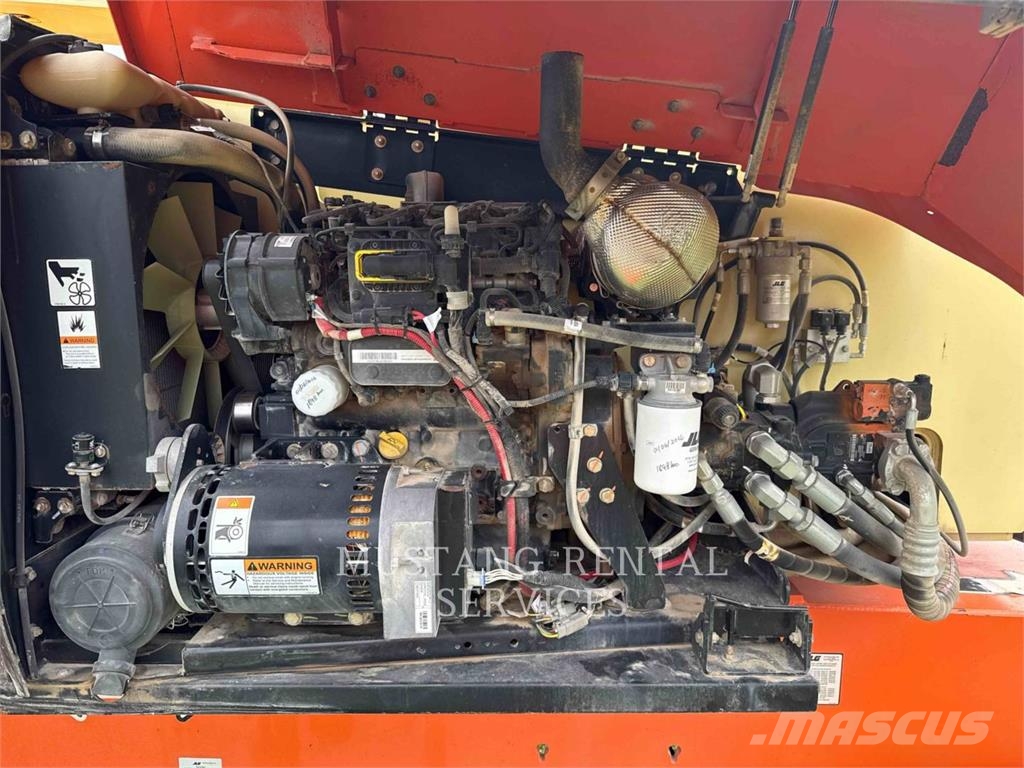 JLG 800AJ رافعات سلة مفصلية